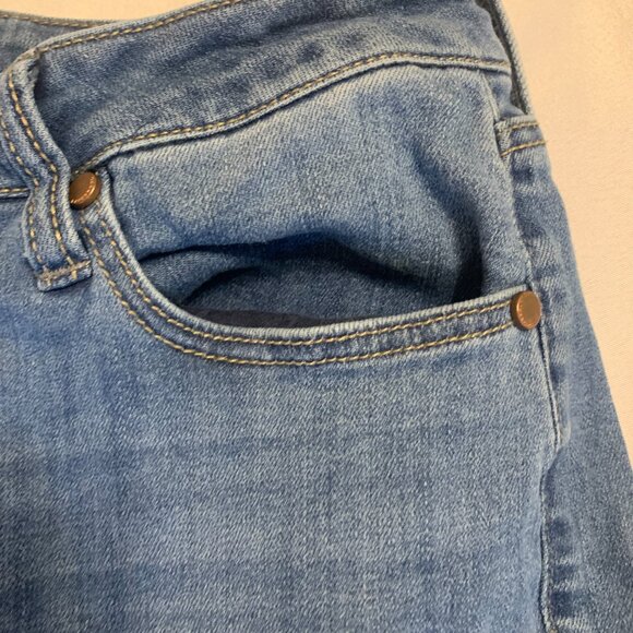 Liverpool the crop boyfriend distressed jeans size 6/28. - Picture 7 of 12